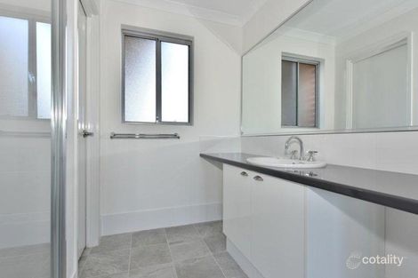 Property photo of 28 Cheyne Way Caversham WA 6055