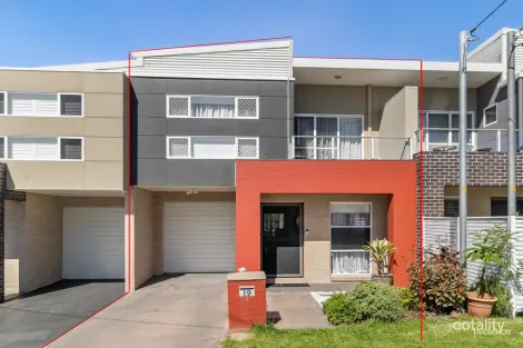 19 Vincent St, Warners Bay, NSW 2282