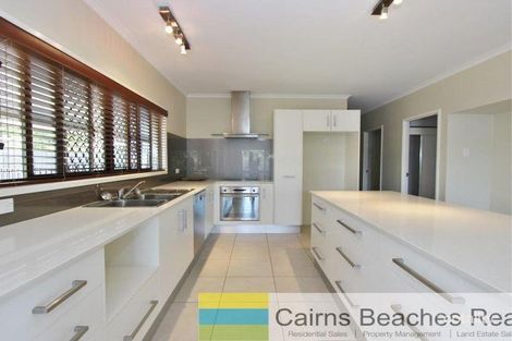 19 Saxon St, Clifton Beach, QLD 4879