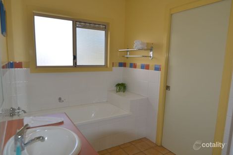Property photo of 1 Creek Street Hastings Point NSW 2489