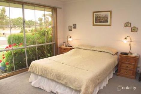 Property photo of 138 Waradgery Drive Rowville VIC 3178