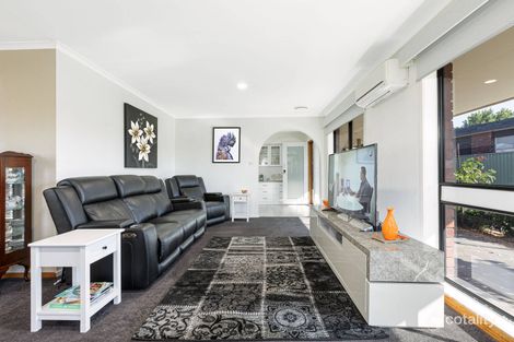 Property photo of 9 Marie Crescent Wendouree VIC 3355