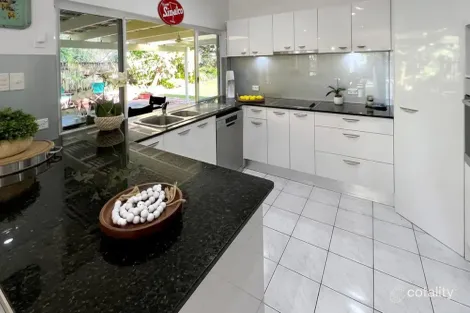 Property photo of 3 Michaelmas Close Clifton Beach QLD 4879