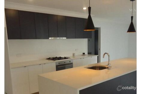 Property photo of 26 Brownlow Drive Bourkelands NSW 2650