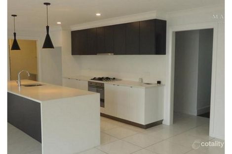 Property photo of 26 Brownlow Drive Bourkelands NSW 2650