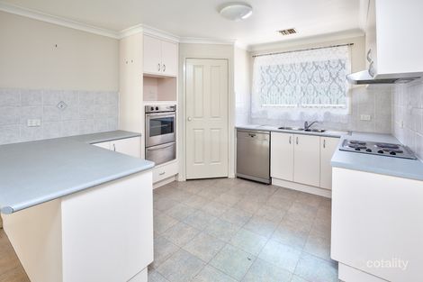 Property photo of 12 Draw Court West Wodonga VIC 3690
