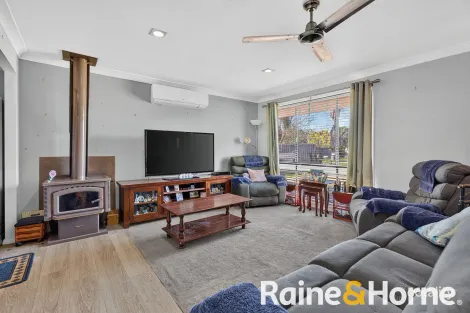 Property photo of 2 Sandra Place Dubbo NSW 2830
