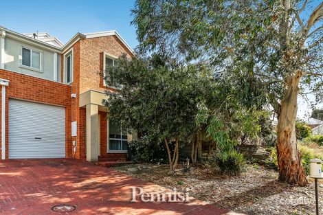 Property photo of 15 Seggan Circle Gowanbrae VIC 3043