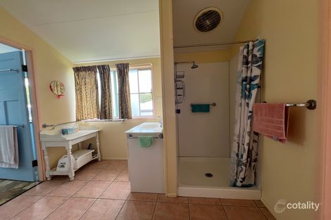 Property photo of 12 Walsh Avenue Seaforth QLD 4741