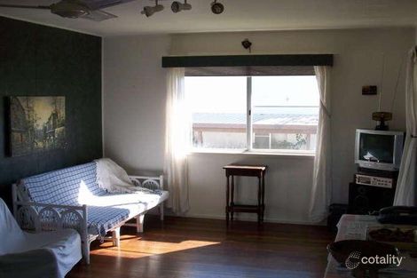 Property photo of 11 Arthur Street Urangan QLD 4655