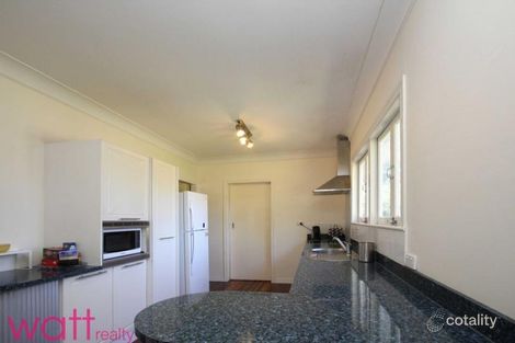 46 Pangeza St, Stafford Heights, QLD 4053