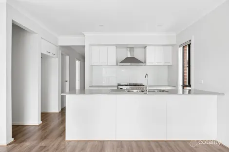 Property photo of 4 Compass Circuit Corio VIC 3214