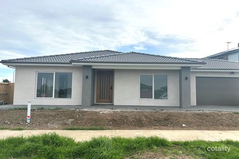 1 Gecko Cres, Clyde North, VIC 3978