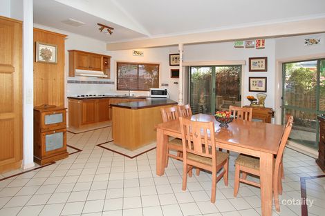 Property photo of 1 Pembroke Crescent Craigieburn VIC 3064