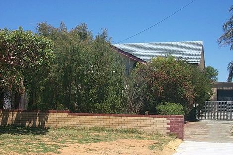 13 Birdwood St, Innaloo, WA 6018