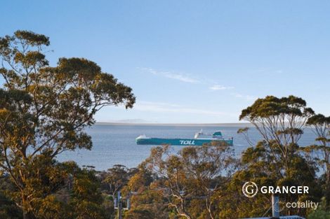 Property photo of 46 Somers Avenue McCrae VIC 3938