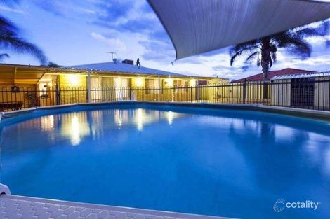 16 Quondong Cl, Kenwick, WA 6107