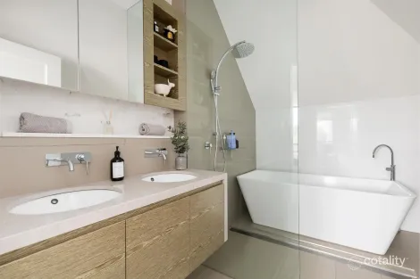 Property photo of 301/1 Norfolk Place Malvern VIC 3144