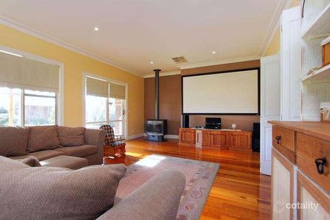 Property photo of 12 Morning Mist Court Mornington VIC 3931