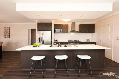 Property photo of 4 Putley Road The Vines WA 6069