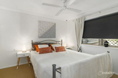 Property photo of 2/9 Tarni Avenue Palm Beach QLD 4221