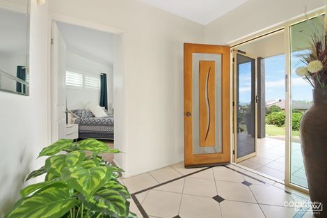 Property photo of 3 Pitcairn Court Pacific Heights QLD 4703
