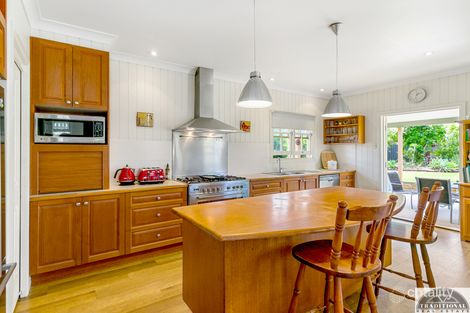 Property photo of 193 West Avenue Wynnum QLD 4178