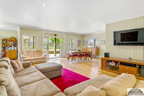 Property photo of 193 West Avenue Wynnum QLD 4178