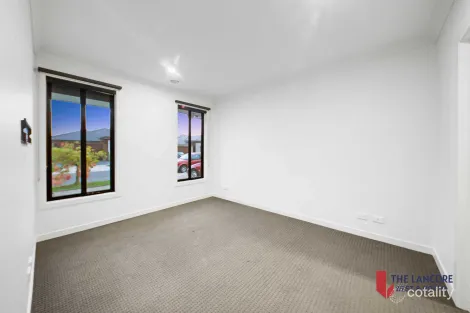 Property photo of 63 Bunting Crescent Kalkallo VIC 3064