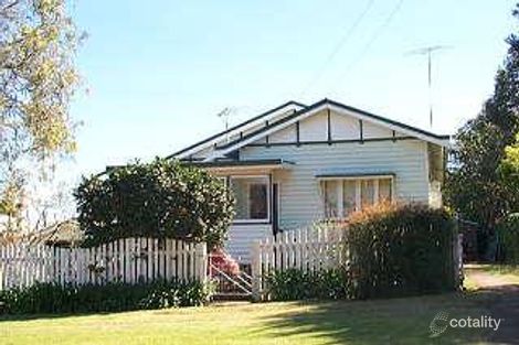 5 Wonderley St, Mount Lofty, QLD 4350