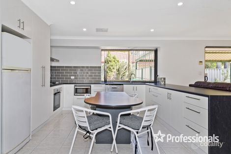Property photo of 18 Chittering Place Cooloongup WA 6168