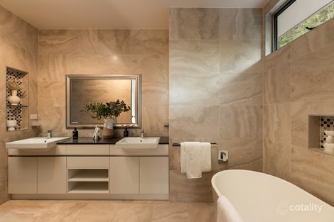 Property photo of 11 Guara Grove East Pimpama QLD 4209