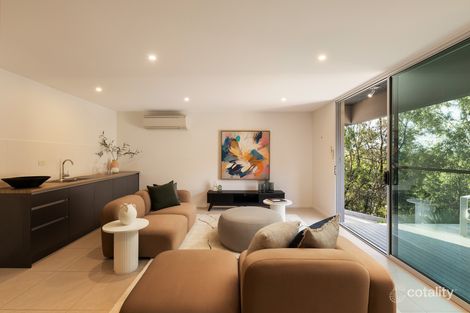 Property photo of 11 Guara Grove East Pimpama QLD 4209