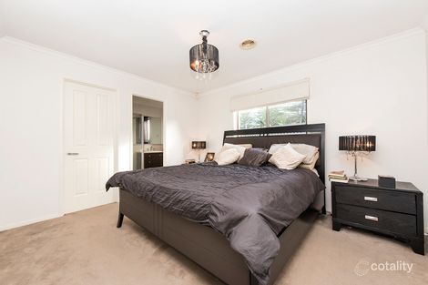 Property photo of 12 Pro Hart Way Caroline Springs VIC 3023