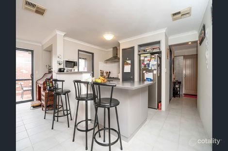Property photo of 2/30 Wiltshire Avenue Thornlie WA 6108