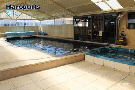 Property photo of 107 Barton Drive Australind WA 6233