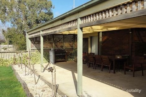 Property photo of 4 Hemphill Court Lancefield VIC 3435