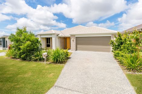 6 Maurie Pears Cres, Pimpama, QLD 4209