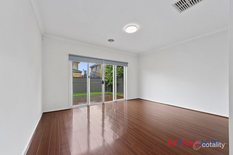 Property photo of 22 Maple Leaf Crescent Point Cook VIC 3030