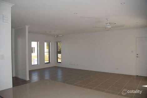 Property photo of 22 Hillside Circuit Chermside West QLD 4032