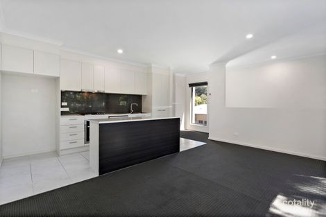 Property photo of 14 English Close Mooroolbark VIC 3138