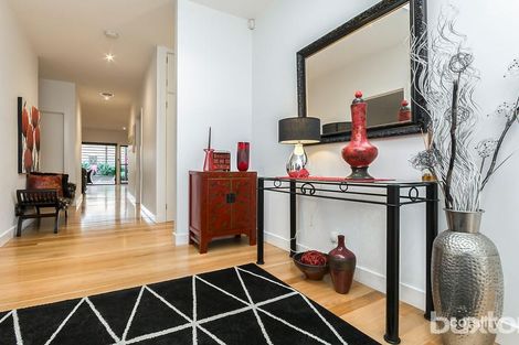 Property photo of 18 Elderslie Terrace Newtown VIC 3220