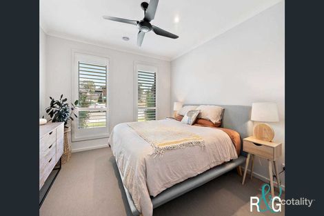 Property photo of 14 Alexandro Grove Hastings VIC 3915