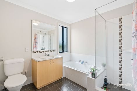 Property photo of 3/37 Stradbroke Gardens Ridgewood WA 6030