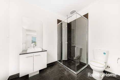 Property photo of 26 Larneuk Drive Cobblebank VIC 3338