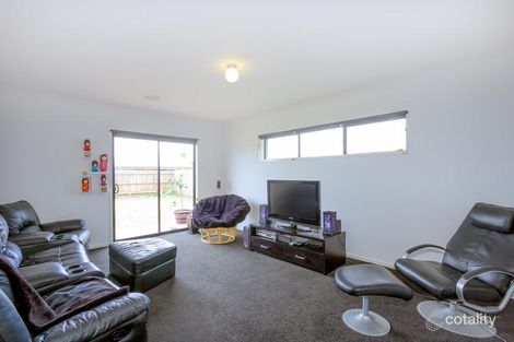Property photo of 21 King Parrot Way Whittlesea VIC 3757