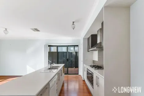 Property photo of 32 Hackney Circuit Clyde North VIC 3978