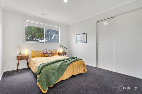 Property photo of 2 Cable Circuit Craigieburn VIC 3064
