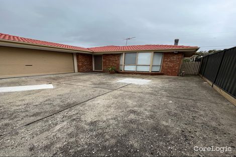 Property photo of 15 Crespin Place Roxburgh Park VIC 3064