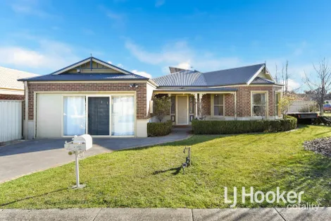 Property photo of 9 Iris Place Pakenham VIC 3810